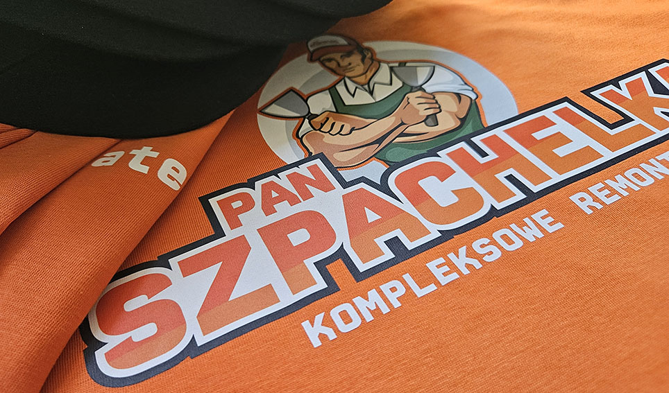 nadruk DTF na koszulce dowolne logo